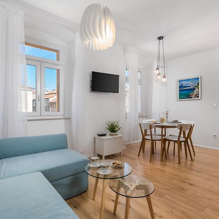 Cozy On Korzo Apartments Rijeka Habitación foto